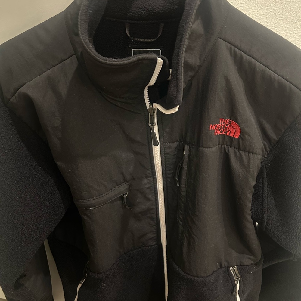 The North Face Men’s Large Black Jacket with white Zipper